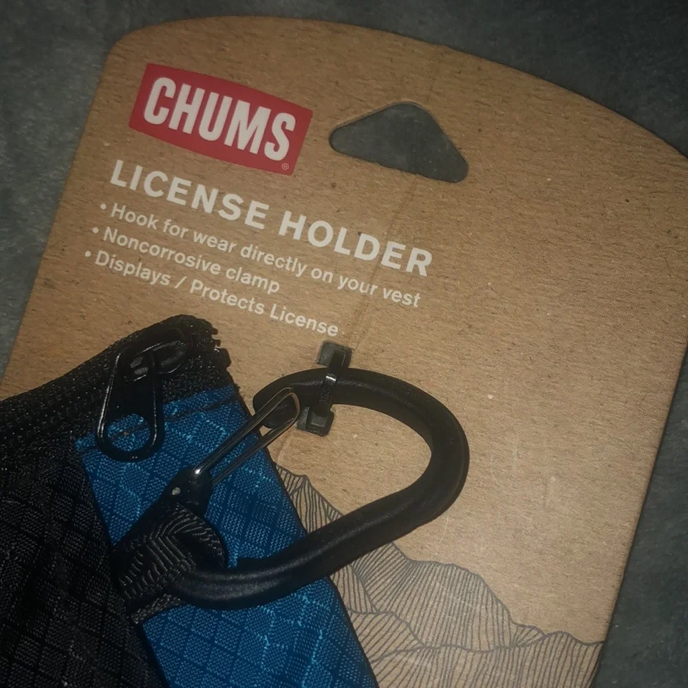 Chums Black and Blue License Holder - Picture 2 of 5